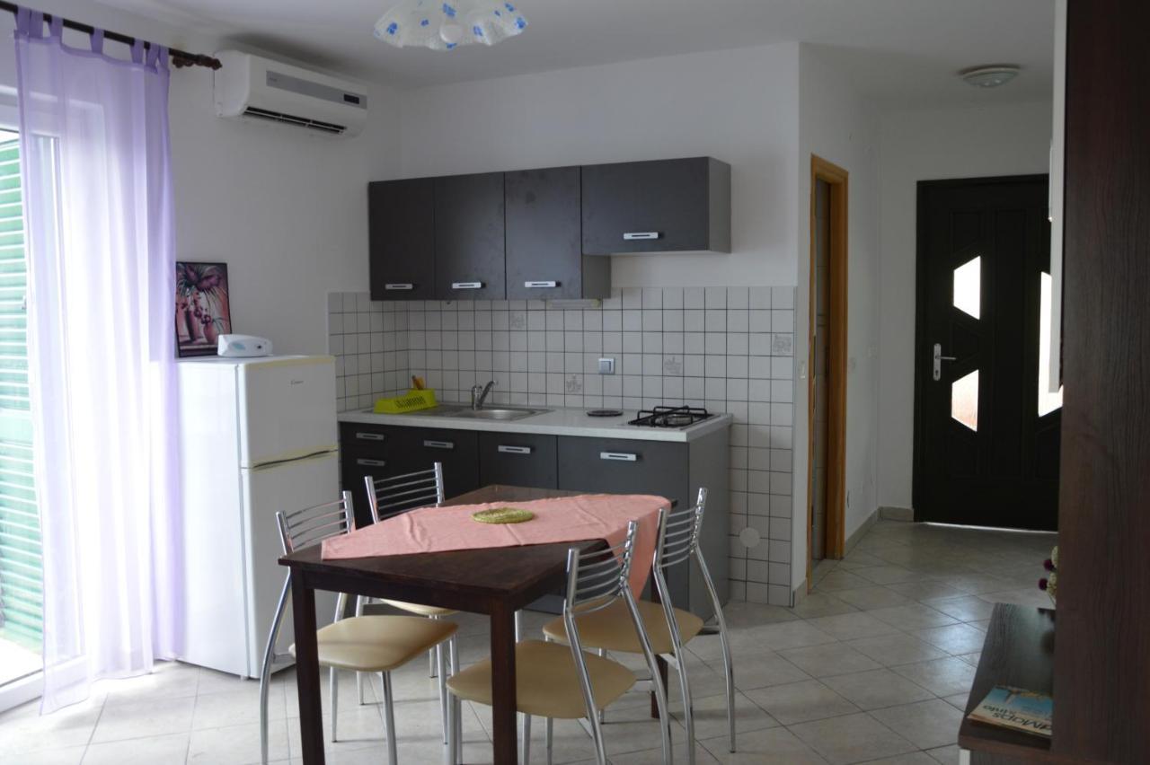 Apartments By The Sea Stara Novalja, Pag - 9396 Exterior photo